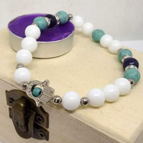 jiva-luna-ruchno-izrabotena-grivna-estestven-kamuk-bial-ahat-lapis-lazuli-turkoaz-ruchichka-hamsa-10777102 Living Moon, Natural Stone Bracelet - Image 1
