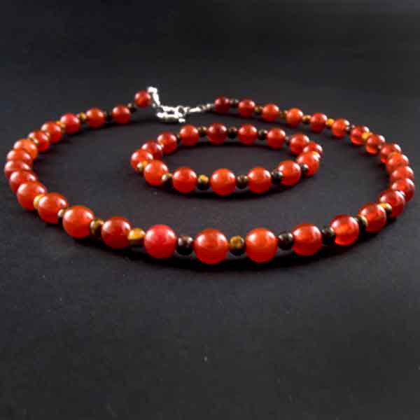 karneol-tigrovo-oko-kolie Fire and Stability Set - Carnelian and Tiger’s Eye Bracelet and Necklace | Natural Stones - Image 1
