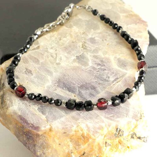 Black Tourmaline, Luxury Bracelet with Tourmaline and Garnet - Image 3