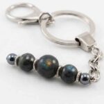 “Northern Lights” Talisman – Keychain and Bag Accessory with Labradorite and Hematite - Image 2