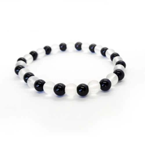 prozrenie-oniks-planinski-kristal-6mm-2 Insight, Handmade Bracelet, Onyx and Clear Quartz, 6 mm - Image 1