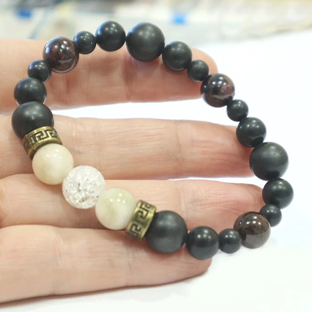 grivna-pulnolunie4 Full Moon, bracelet with natural Shungite, Garnet, Moonstone and Clear Quartz - Image 1