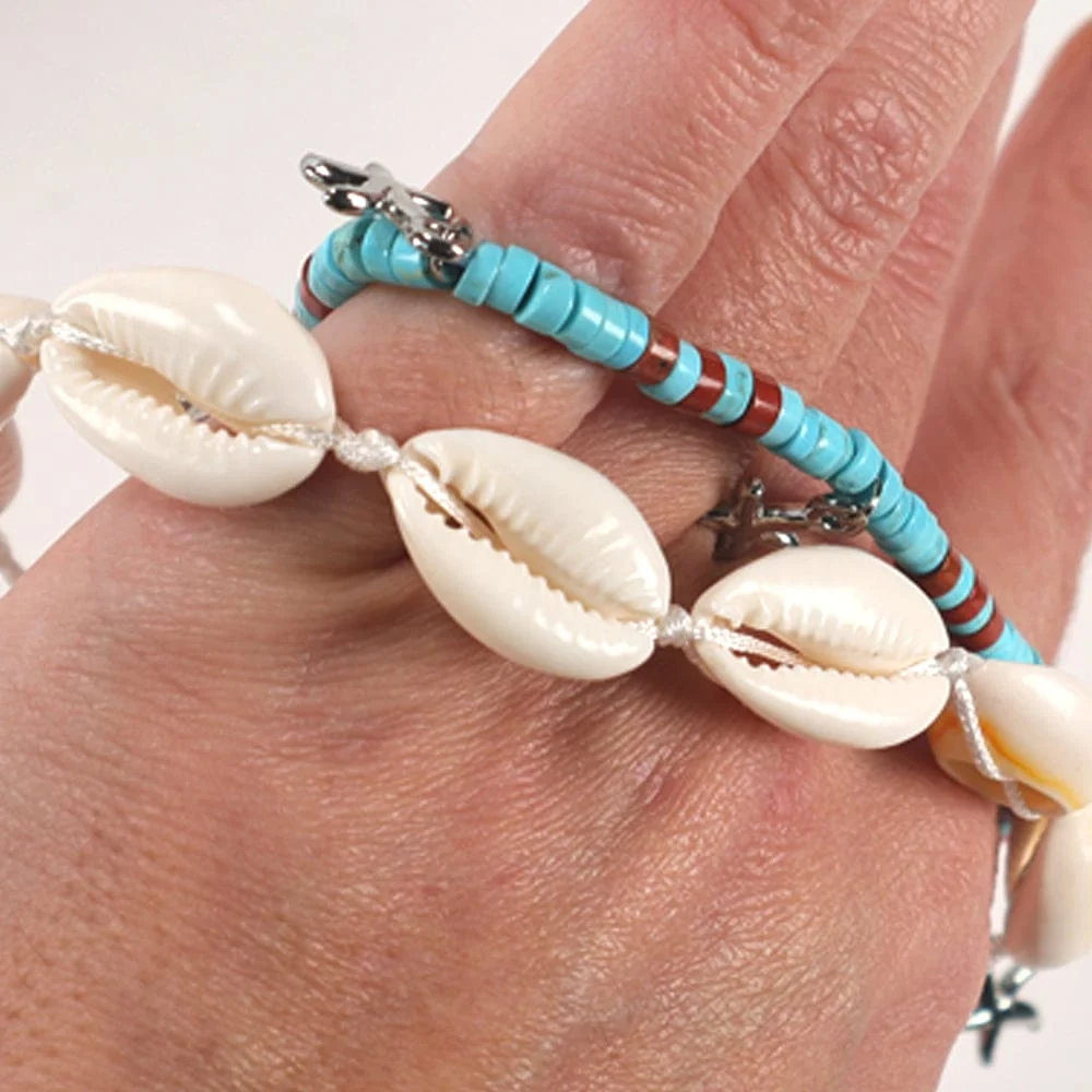 munista-i-midichnk-samo-shaibichki23 Set of anklets - shells and Turquoise discs - Image 1